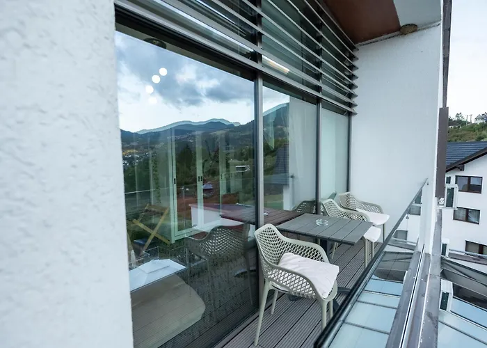 Hotel Roser House Boutique - Pe Malul Lacului Colibita
